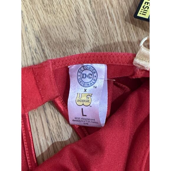 DC Comics Wonder Woman Costume - Red, Gold, and Blue - Picture 5 of 7